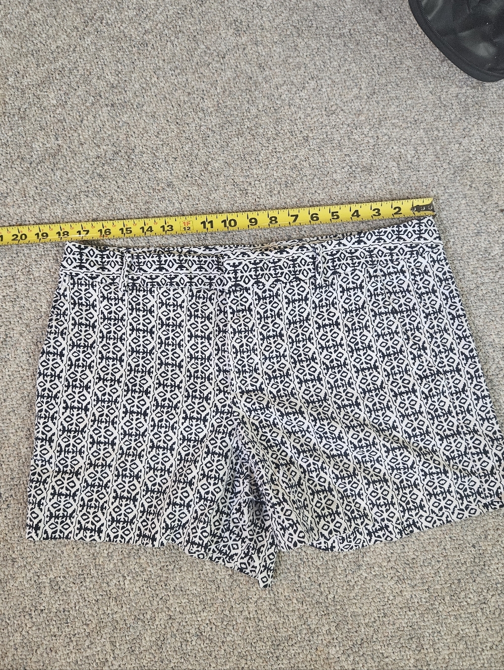 Banana Republic Navy and White Geometric Print Shorts